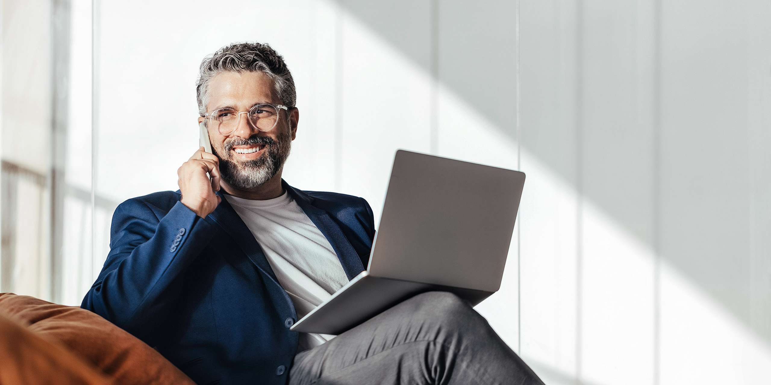 Fortschrittliche Computertechnik für Ihr Büro – IT-Leasing mit grenke